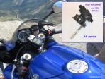 Bild#7(GPS-Halterung-eTrex_zentral_im_Lenkkopf_YAMAHA-R1_Ehrhard.jpg)