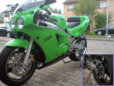 Klick für Originalgröße :KAWASAKI_farbige-gruene-SRX-Kette_Morgenthaler.jpg