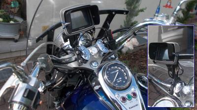 Klick für Originalgröße :TomTom-Rider-Sonnenblende_Kawasaki-VN800_Czech.jpg